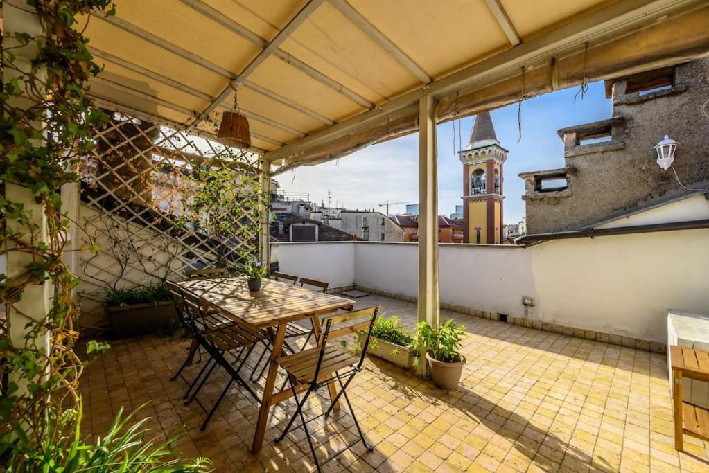 شقة Buenos Aires' Nest - 10 Minutes From Duomo With Terrace ميلان المظهر الخارجي الصورة