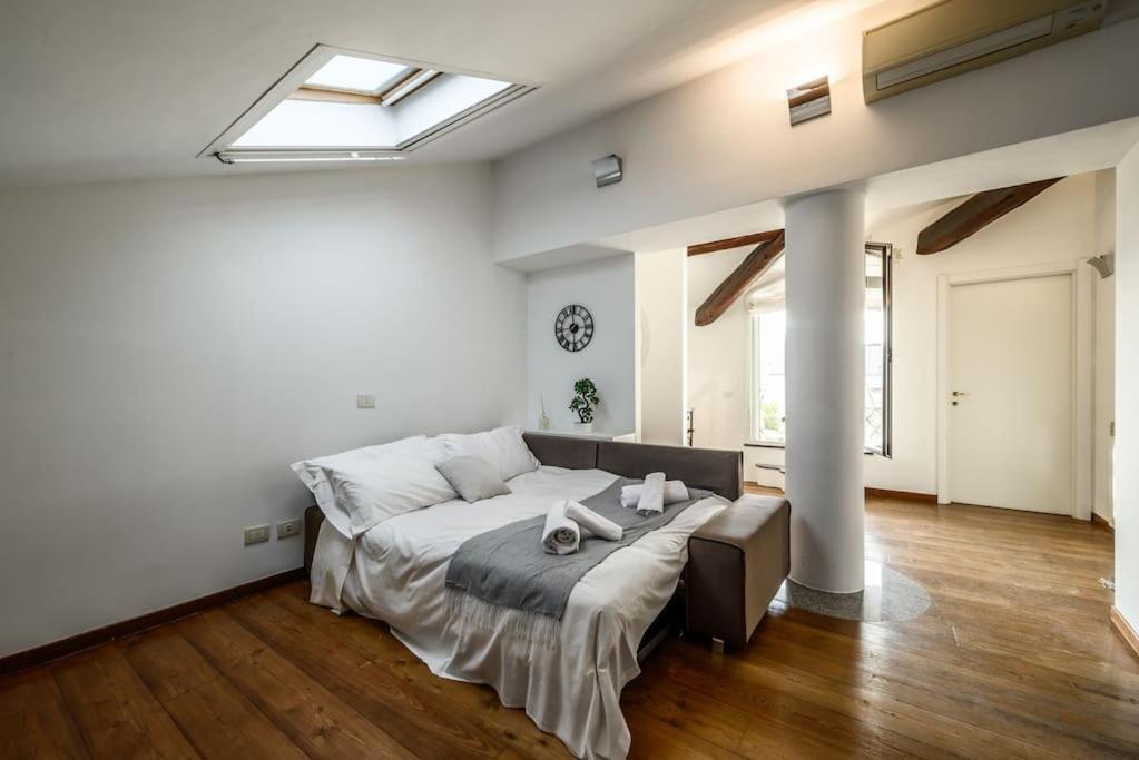 شقة Buenos Aires' Nest - 10 Minutes From Duomo With Terrace ميلان المظهر الخارجي الصورة
