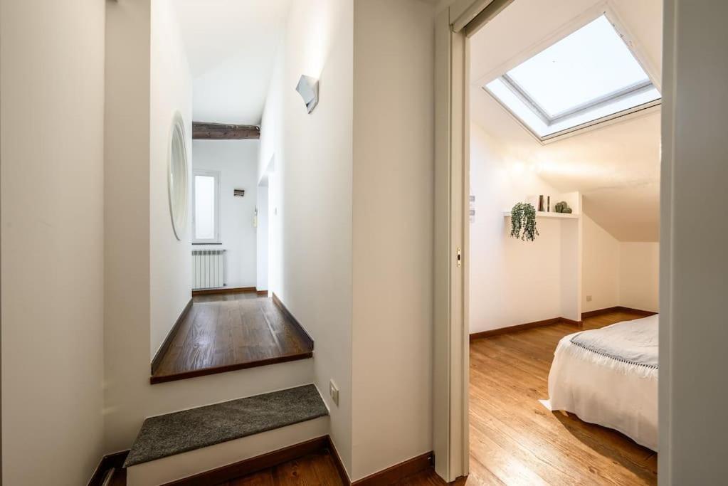 شقة Buenos Aires' Nest - 10 Minutes From Duomo With Terrace ميلان المظهر الخارجي الصورة